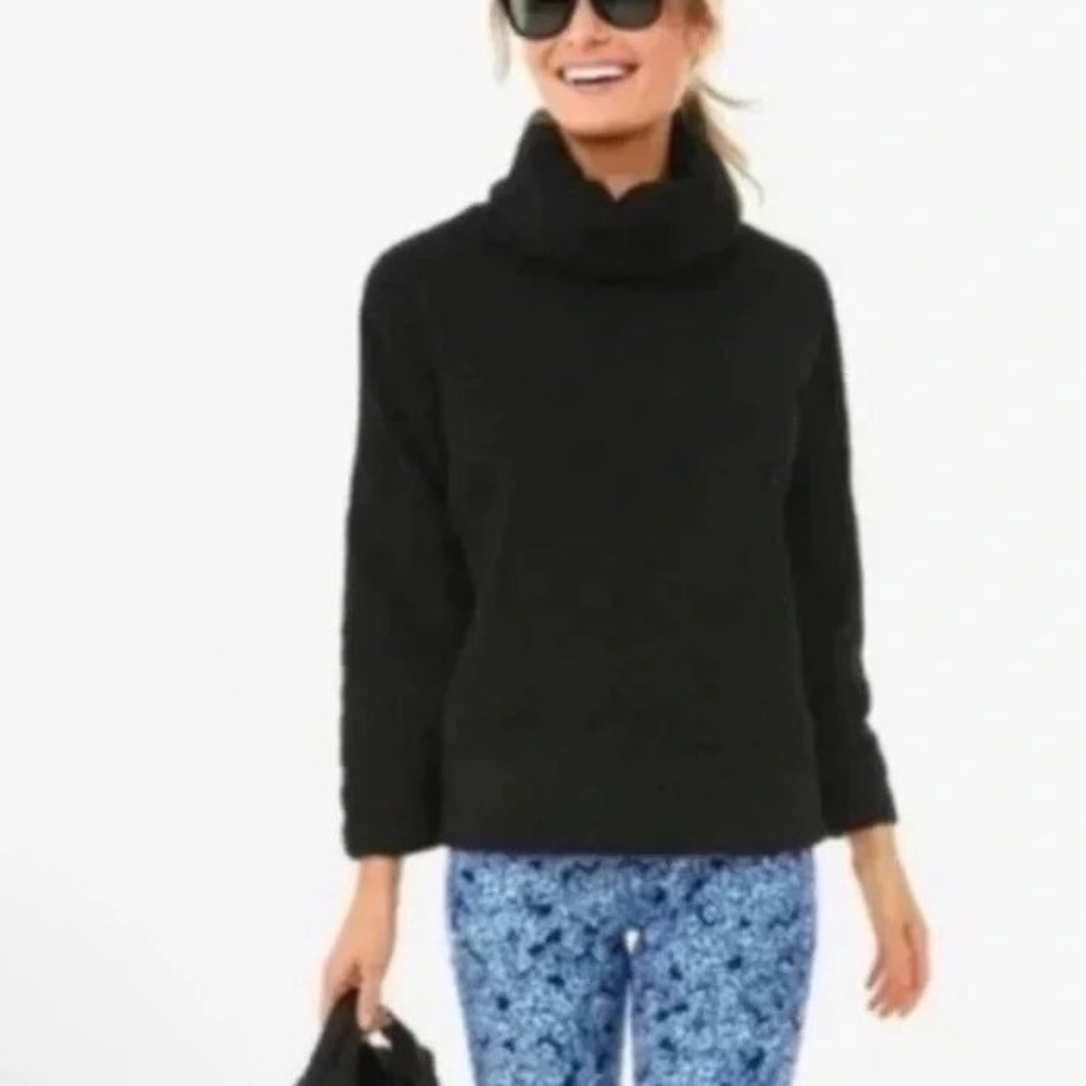 Tuckernuck Rollins Teddy Sherpa Fleece Women M Black Funnel Neck Pullover Cozy